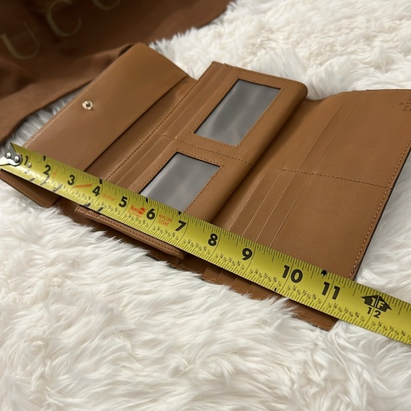 Authentic Gucci Long Wallet - Picture 16 of 17